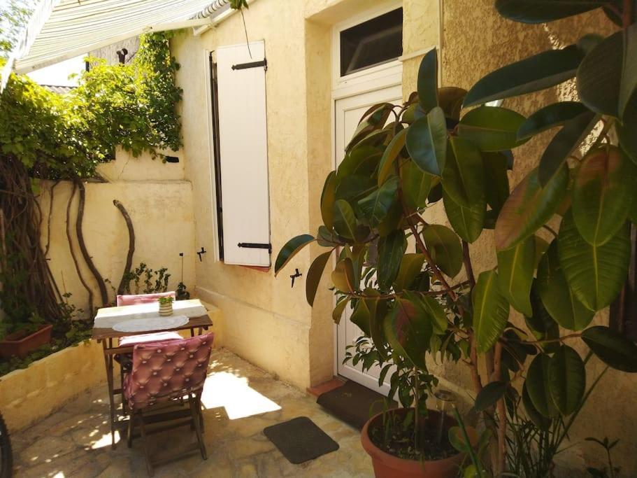 Studio Ideal Pour Deux Voyageurs Sur Марсилия Екстериор снимка