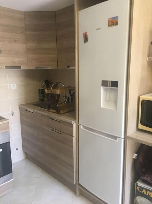 Studio Ideal Pour Deux Voyageurs Sur Марсилия Екстериор снимка